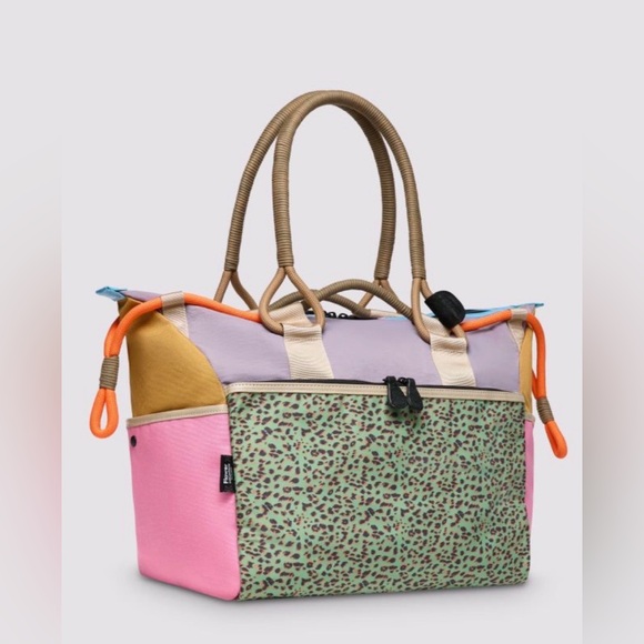 NWT Flower Mountain WEEKEND BAG Handbag - Lilac-Pink - Picture 3 of 6